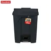 A dark gray 50-liter trash can with a pedal is shown against a white background. A tag indicating '50 Liter' is attached to the front. Voir les images du produit