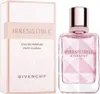 A product shot of a perfume bottle and its packaging. Voir les images du produit