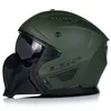 A studio shot of a green and black modular motorcycle helmet. Anteprima dell’immagine prodotto