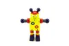 A wooden robot toy is centered on a white background. Voir les images du produit