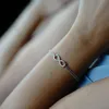 Eternelle – Zartes Armband mit Unendlichkeitszeichen aus Produktbild-Vorschau 4