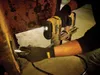 DeWALT DCGG571M1 Strombetriebene Fettpresse Produktbild-Vorschau 12