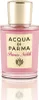 A product shot of a perfume bottle. Voir les images du produit
