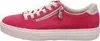 A side view of a pink sneaker with white laces and a white sole. Voir les images du produit