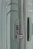A close-up view of a green suitcase, focusing on the combination lock and handle. Anteprima dell’immagine prodotto