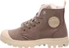 A side view of a brown Palladium ankle boot with a beige sole and toe cap. Produktbild-Vorschau