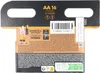 The back of a retail package for Duracell AA batteries. Voir les images du produit