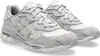 A pair of light grey and cream Asics Gel-NYC sneakers are shown against a white background. Produktbild-Vorschau
