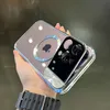 A hand holding a phone case with a magnetic ring and camera protection. Produktbild-Vorschau
