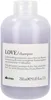 A bottle of Davines shampoo. Náhled obrázku produktu