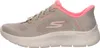 Side view of a single athletic shoe. Voir les images du produit
