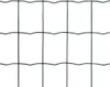 A close-up view of a green wire mesh fence. Náhled obrázku produktu