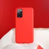 A red phone case is displayed against a red background and a white cloth. Produktbild-Vorschau