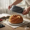 Kuketo | Silikonová forma na pečení 24,5 cm, šedá – forma Náhled obrázku produktu 7