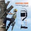 A person is climbing a tree using climbing spikes, with a product diagram shown next to it. Anteprima dell’immagine prodotto