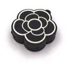 Onwomania Blume Rose Liebe Pflanze schwarz USB Stick in Alu Produktbild-Vorschau 2