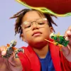 LEGO NINJAGO Lloyd vs. Earth Monster Spinner - Giocattolo Anteprima dell’immagine prodotto 14