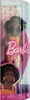 Mattel HPF74 Barbie aux cheveux noirs bouclés, vêtements, Voir les images du produit 1