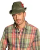 A man wearing a green hat and a plaid shirt. Voir les images du produit