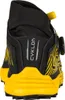Rückansicht des Trailrunning-Schuhs "Cyklon" von La Sportiva in Schwarz und Gelb mit Schnellschnürsystem. Podgląd zdjęcia produktu