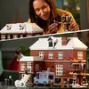 LEGO Ideas Home Alone, Haus der McCallisters, Set für Produktbild-Vorschau 5