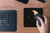 MuchoWow® Mauspad Mousepad Frau - Schwarz und Gold - Produktbild-Vorschau 4