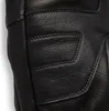 Detailaufnahme der Black Diamond Spark Mitts; schwarze Skihandschuhe aus Leder mit strukturierten Nähten. Produktbild-Vorschau