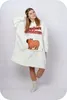 Oversize Deckenpullover XXL - Kuscheldecke mit Ärmeln - Produktbild-Vorschau 3