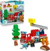 LEGO DUPLO Town Löschauto mit Schlauch und Feuerwehrmann- Produktbild-Vorschau 1
