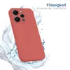 A red phone case is shown with water splashing around it, suggesting it is liquid-repellent. Produktbild-Vorschau