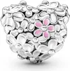 A close-up studio shot of a Pandora charm. Anteprima dell’immagine prodotto