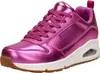 A single pink Skechers sneaker is shown from a diagonal angle against a white background. Voir les images du produit