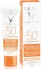 A product shot of a Vichy Capital Soleil sunscreen tube and its packaging. Podgląd zdjęcia produktu