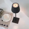 Luxus Europe - Tafellamp Touch Aafke Wit - Draadloze LED Productafbeelding-voorbeeld 2