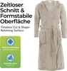 A beige hooded bathrobe is shown against a white background, with text and icons on the left highlighting product features. Produktbild-Vorschau