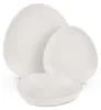 A set of three white, irregularly shaped plates stacked on a white background. Voir les images du produit