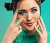 Victoria Vynn Vernis gel 306 Mint Izuku 8 ml Voir les images du produit 3