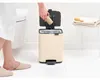 Brabantia Bo, 7 L, Obdĺžnikový, Oceľ, Béžová, Plast, Pedál Náhľad obrázku produktu 20