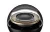 A close-up, cutaway view of the internal components of an earbud. Voir les images du produit