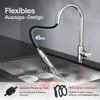 A kitchen faucet with a flexible pull-out spray head shown in use over a sink. Produktbild-Vorschau