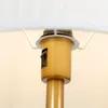 Klasyczna lampa podłogowa brązowa z białym materiałowym Podgląd zdjęcia produktu 2