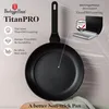 A black frying pan with marketing text and icons highlighting its features. Náhľad obrázku produktu