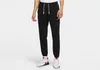Pantalon Nike Standard Issue CK6365010 Voir les images du produit 1