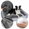 A border collie dog lying on a dog bed, with close-up insets showing the bed's material and filling. Anteprima dell’immagine prodotto