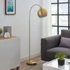 Lindby Bogenstehlampe Moisia, messingfarben, Metall, 148 cm Produktbild-Vorschau 2