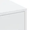 A close-up view of the corner of a white cabinet. Náhled obrázku produktu