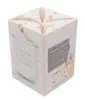 A product box for a scented candle, featuring a marble-like pattern with gold flecks and text. Voir les images du produit