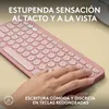 A hand is typing on a pink Logitech keyboard, with text overlays describing its features. Produktbild-Vorschau