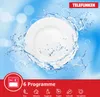 A white plate is being sprayed with water, with bubbles and splashes around it, on a blue background with bokeh lights. The bottom of the image has a red banner with product information and icons. Produktbild-Vorschau