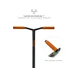 A close-up of a scooter handlebar with text describing its features. Produktbild-Vorschau